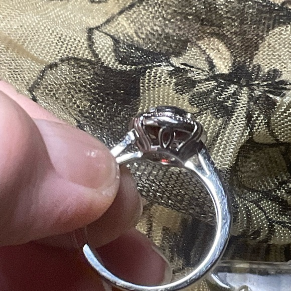 Garnet ring - Picture 7 of 9